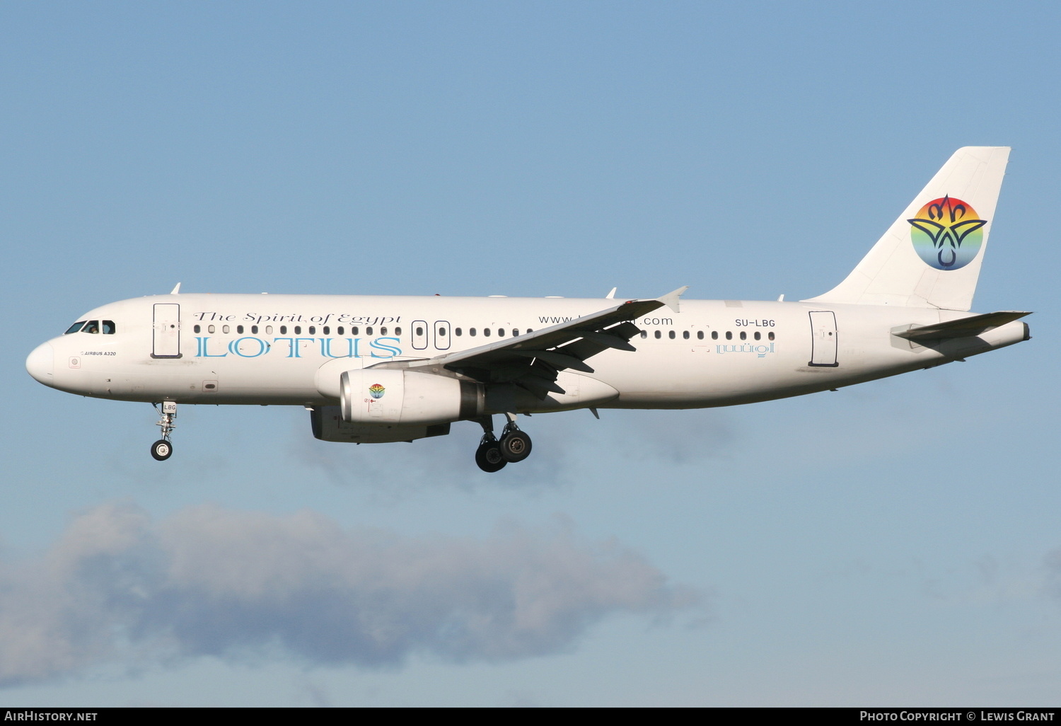 Aircraft Photo of SU-LBG | Airbus A320-233 | Lotus Air | AirHistory.net #271749