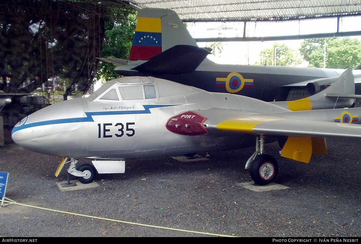 Aircraft Photo of 1E35 | De Havilland D.H. 115 Vampire T55 | Venezuela - Air Force | AirHistory.net #271895