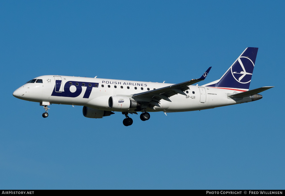 Aircraft Photo of SP-LII | Embraer 175STD (ERJ-170-200STD) | LOT Polish Airlines - Polskie Linie Lotnicze | AirHistory.net #271897