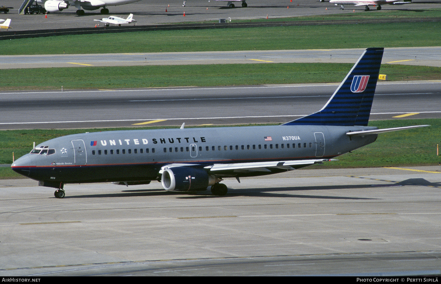 Aircraft Photo of N370UA | Boeing 737-322 | United Shuttle | AirHistory.net #271916
