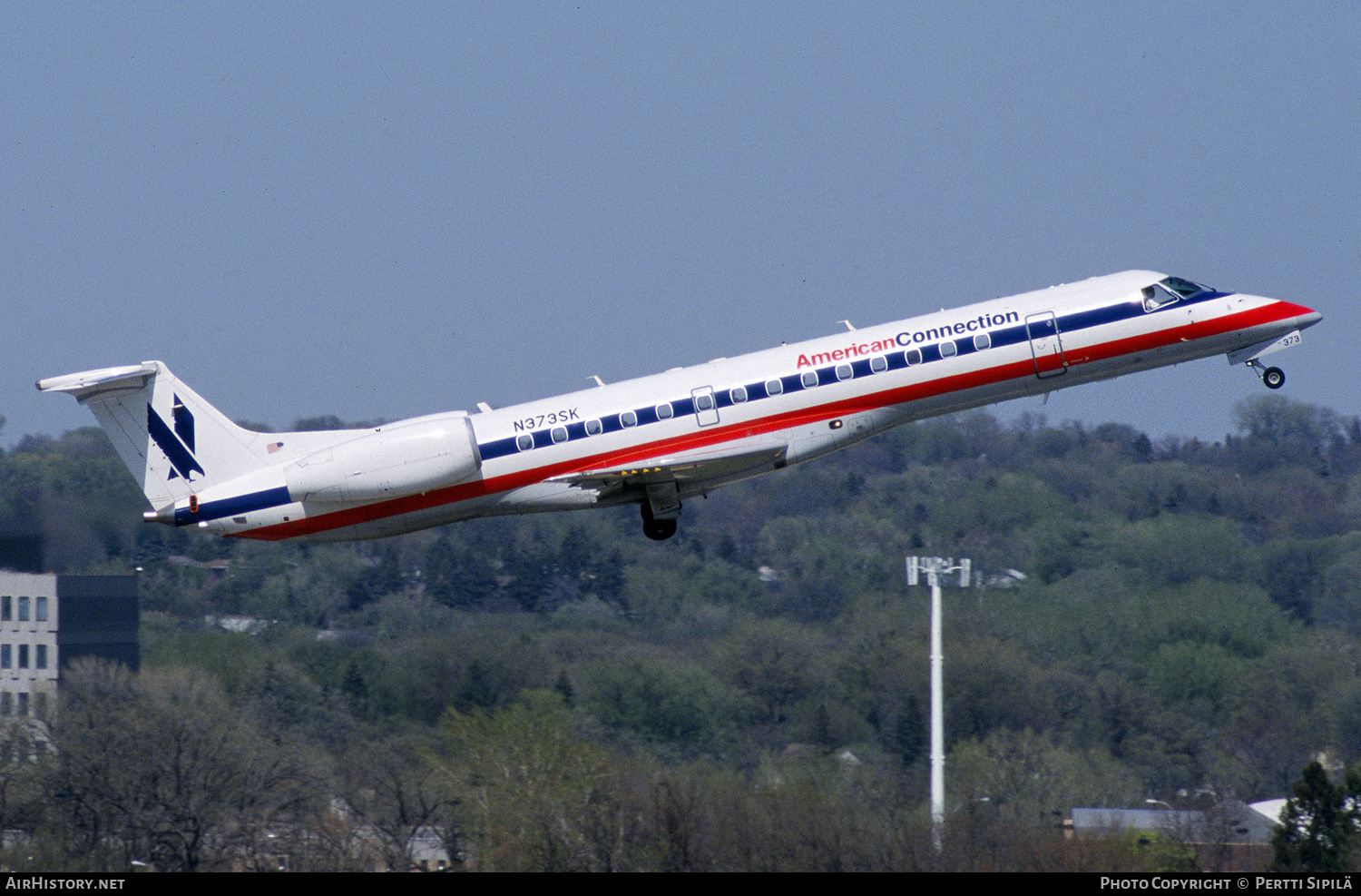 Aircraft Photo of N373SK | Embraer ERJ-140LR (EMB-135KL) | American Connection | AirHistory.net #271960