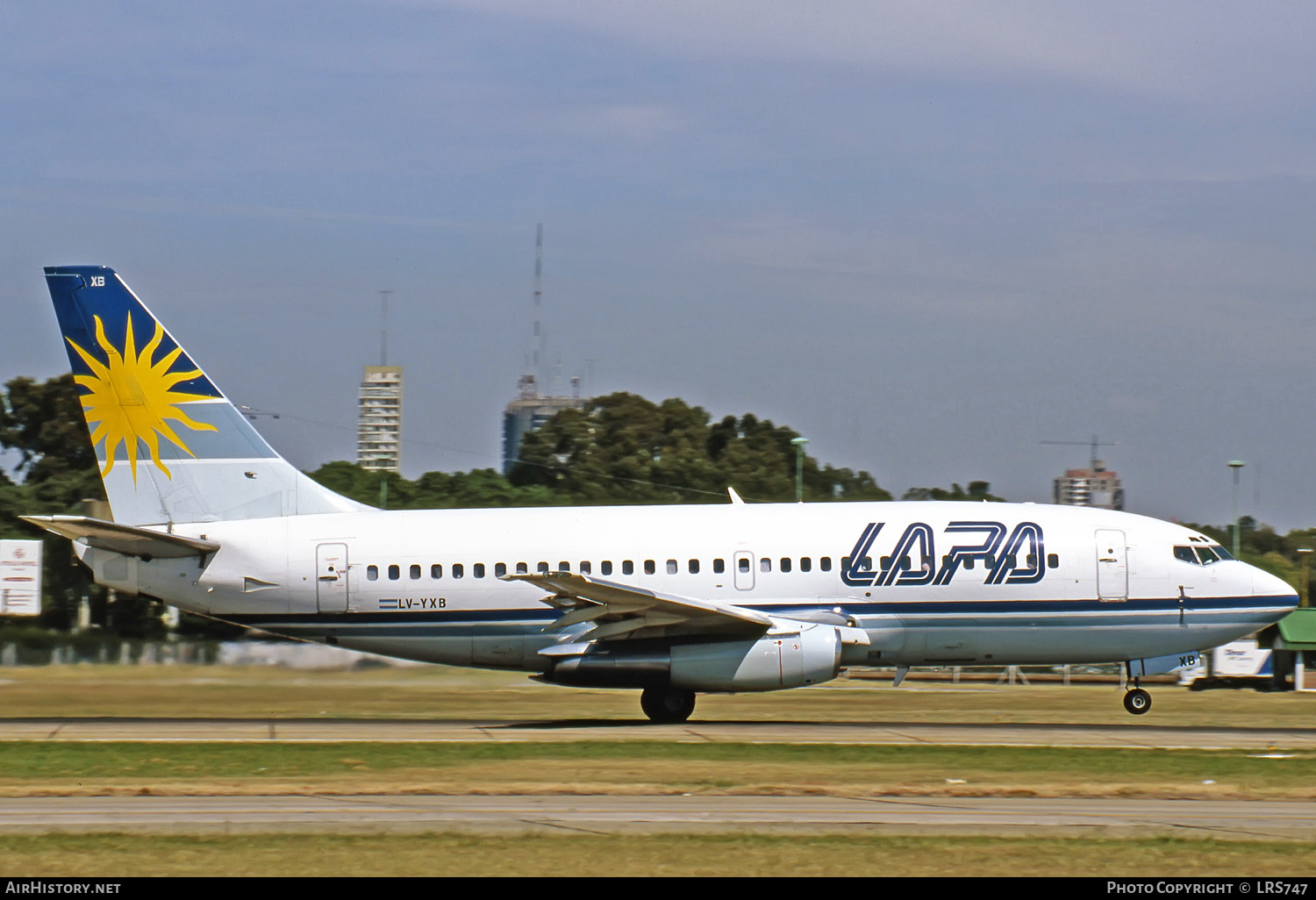 Aircraft Photo of LV-YXB | Boeing 737-204/Adv | LAPA - Líneas Aéreas Privadas Argentinas | AirHistory.net #271980