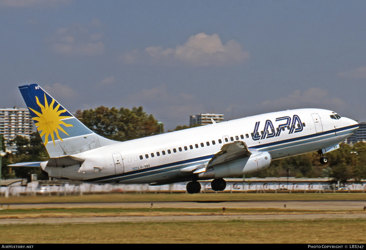 Aircraft Photo of LV-YBS | Boeing 737-266/Adv | LAPA - Líneas Aéreas Privadas Argentinas | AirHistory.net #271983