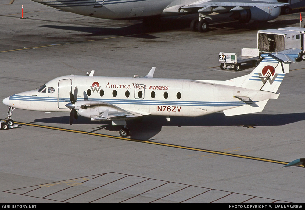 Aircraft Photo of N76ZV | Beech 1900D | America West Express | AirHistory.net #271999