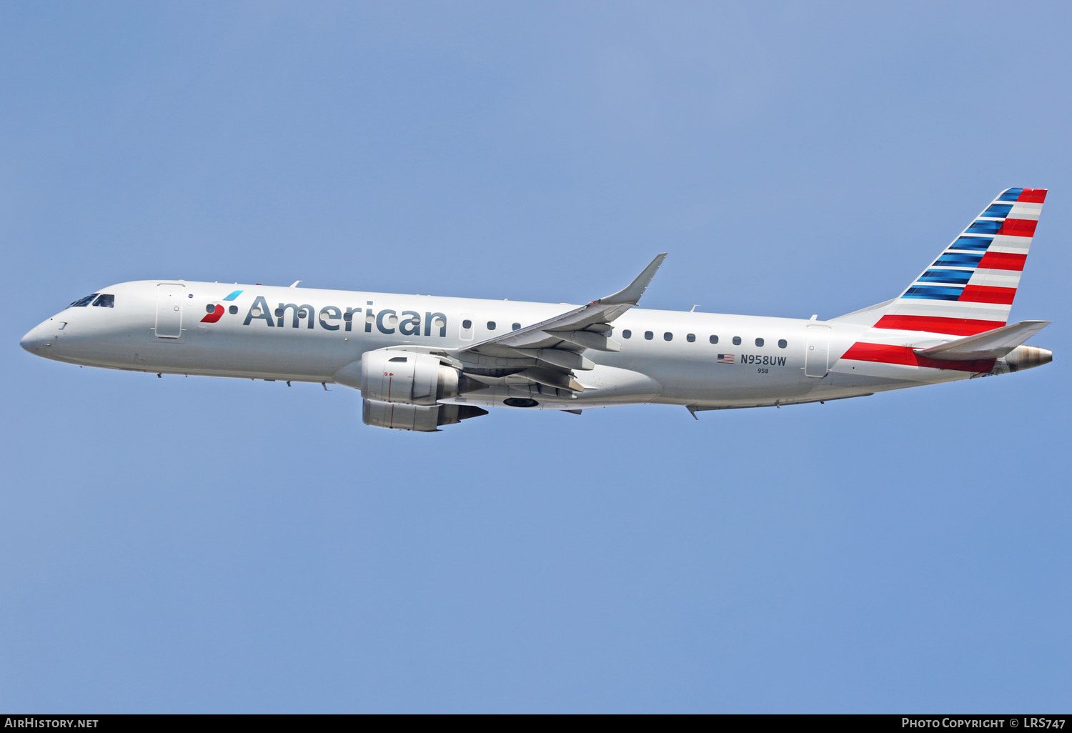 Aircraft Photo of N958UW | Embraer 190AR (ERJ-190-100IGW) | American Airlines | AirHistory.net #272124