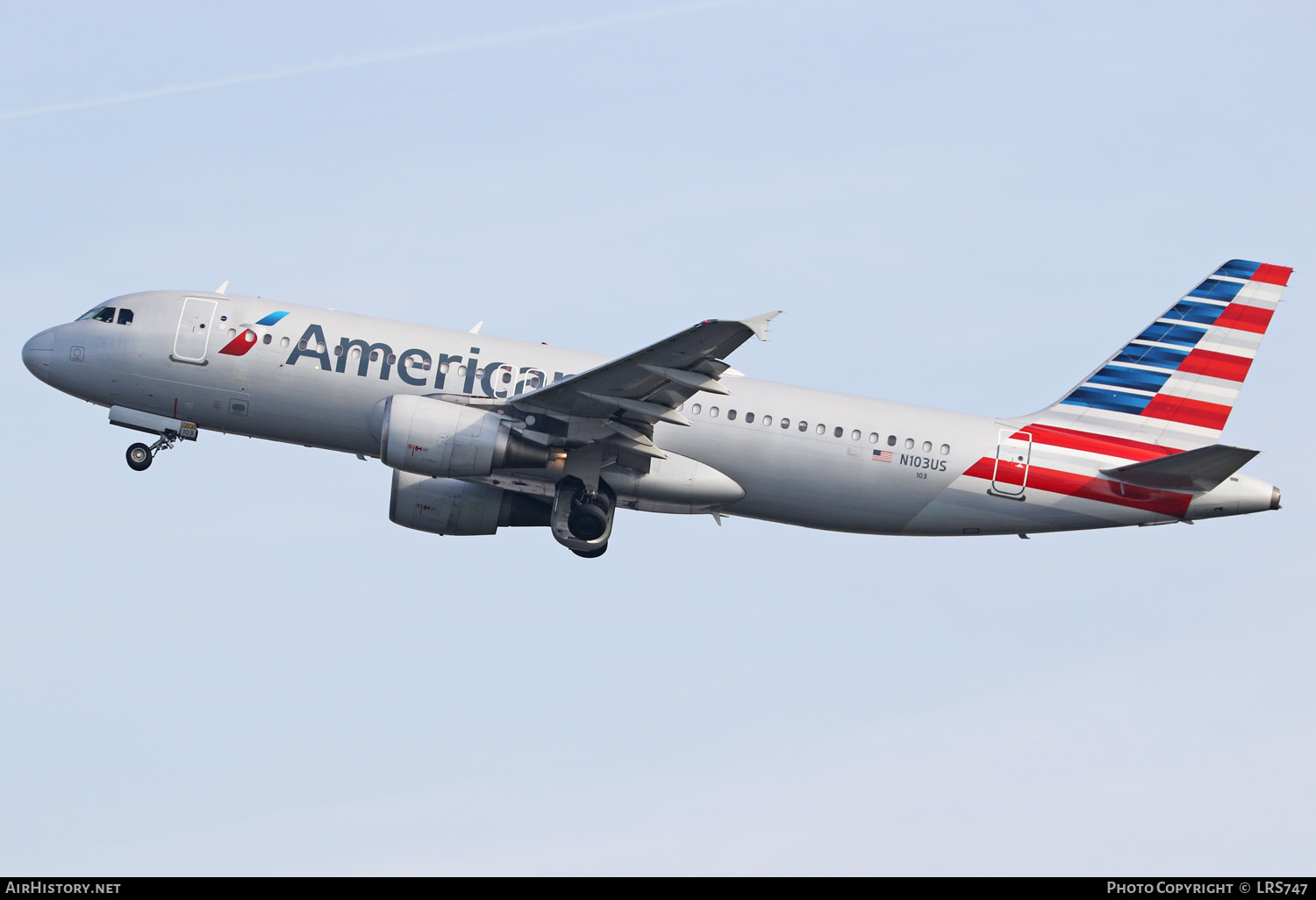 Aircraft Photo of N103US | Airbus A320-214 | American Airlines | AirHistory.net #272137