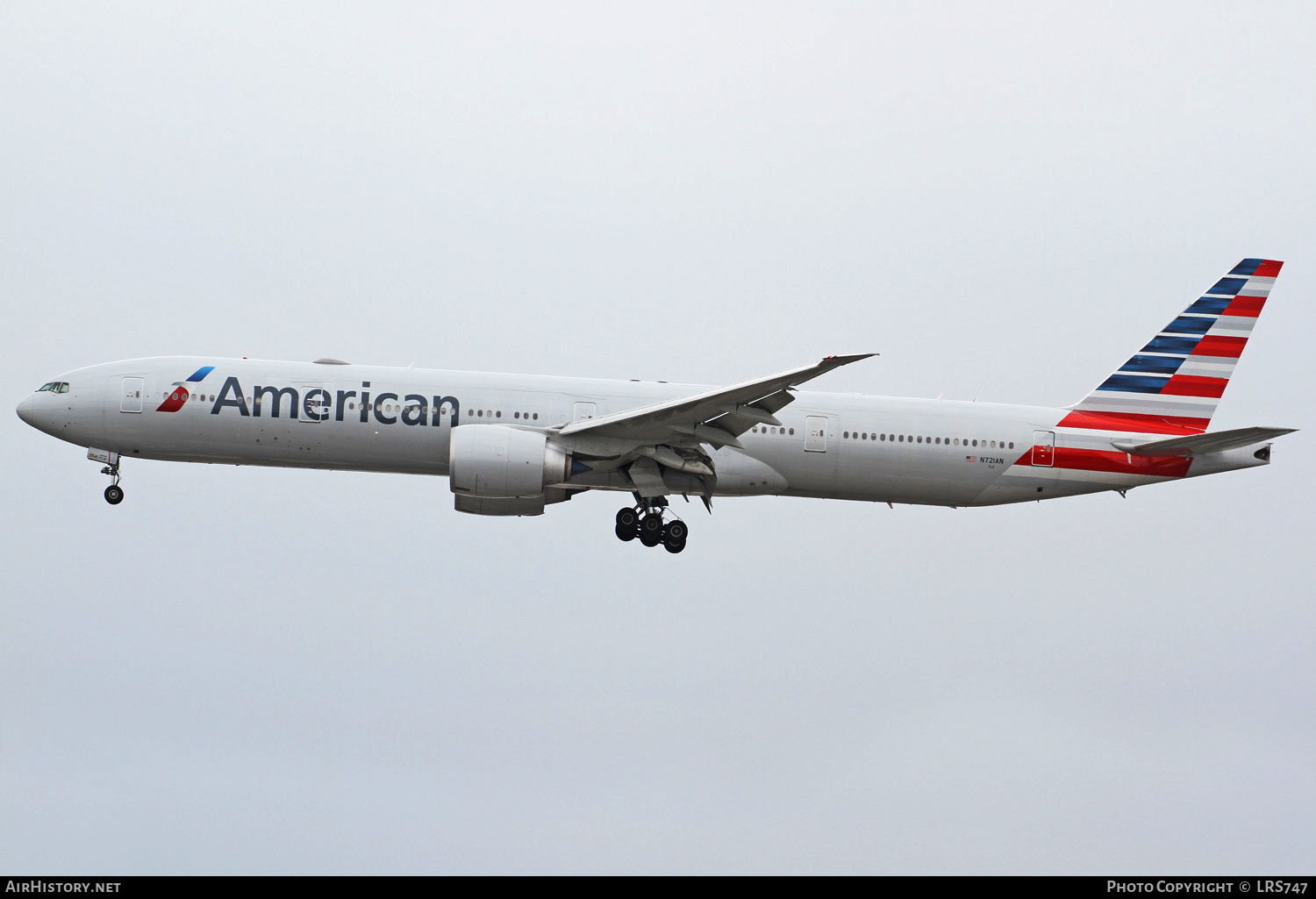 Aircraft Photo of N721AN | Boeing 777-323/ER | American Airlines | AirHistory.net #272144
