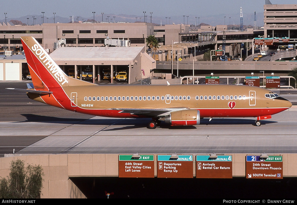 Aircraft Photo of N614SW | Boeing 737-3H4 | Southwest Airlines | AirHistory.net #272155