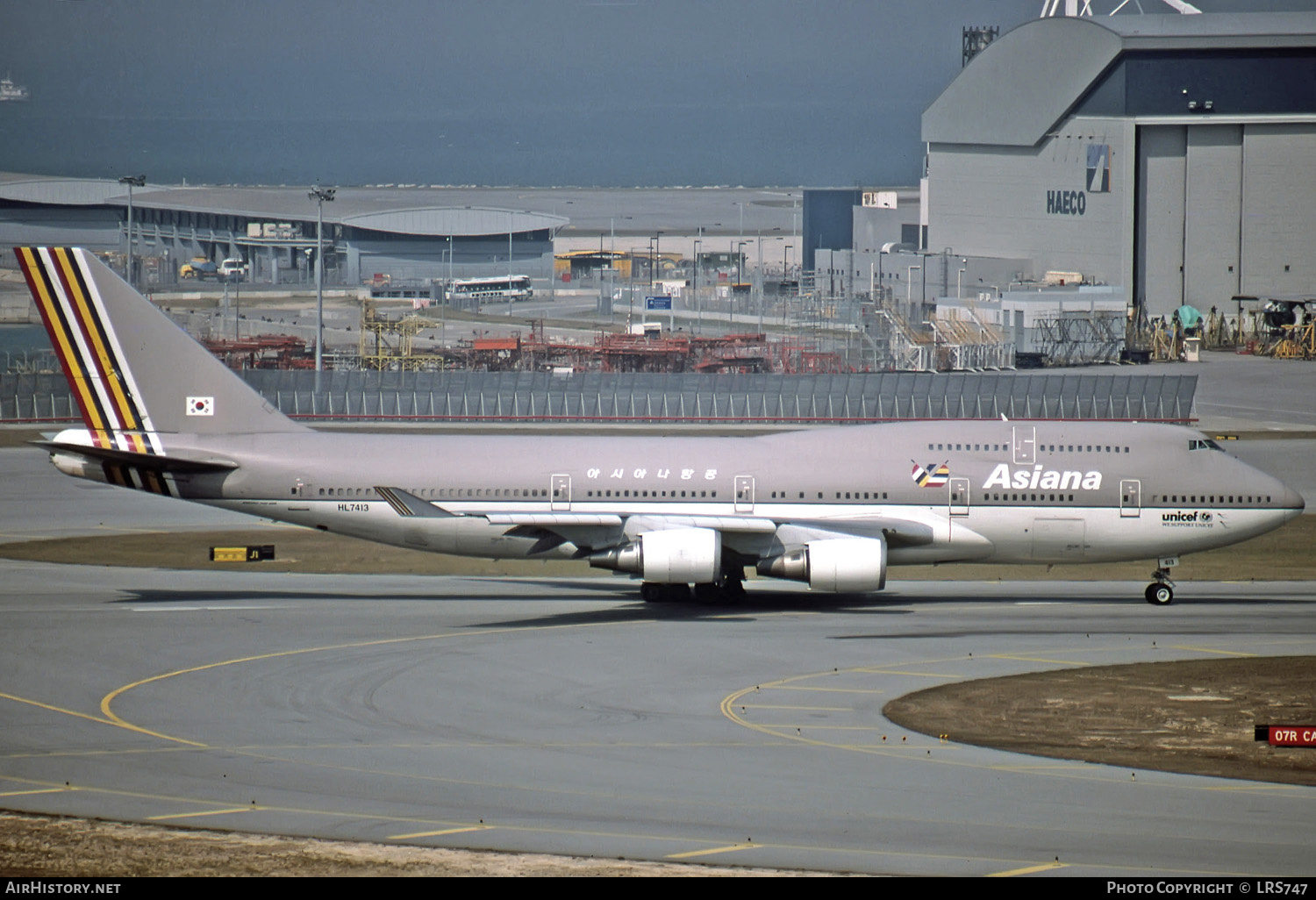 Aircraft Photo of HL7413 | Boeing 747-48EM | Asiana Airlines | AirHistory.net #272195