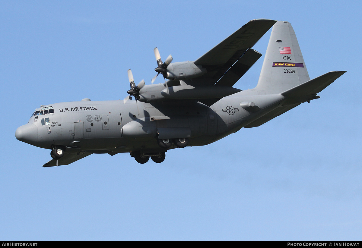 Aircraft Photo of 92-3284 / 23284 | Lockheed C-130H Hercules | USA - Air Force | AirHistory.net #272276