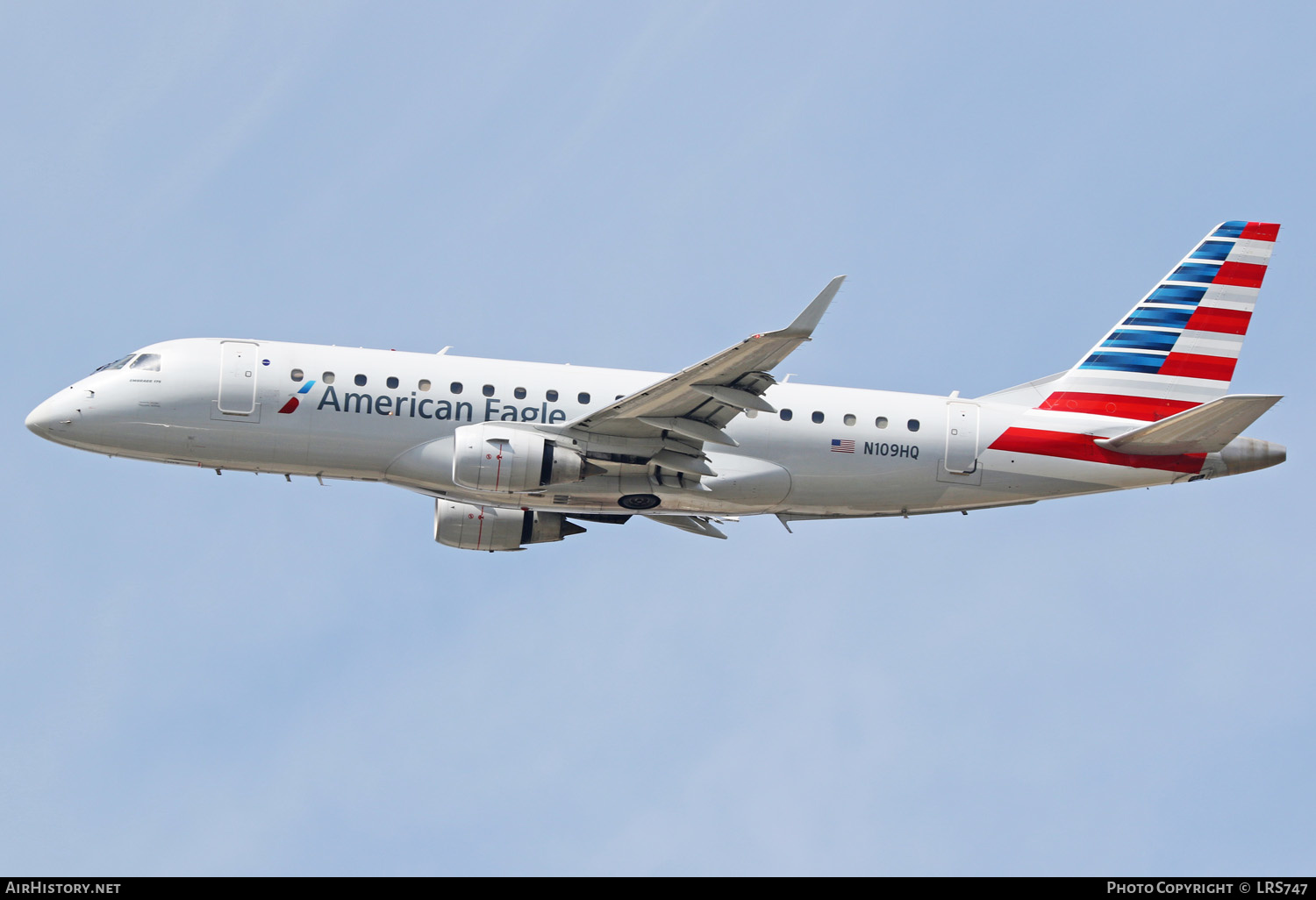Aircraft Photo of N109HQ | Embraer 175LR (ERJ-170-200LR) | American Eagle | AirHistory.net #272298