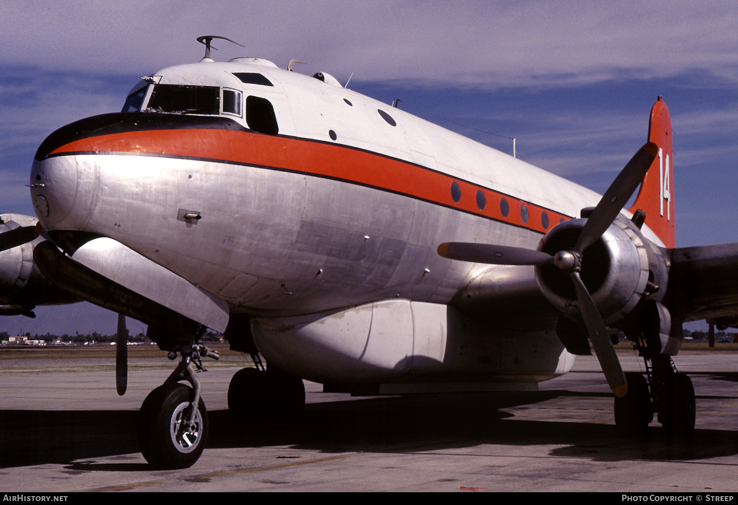 Aircraft Photo of N62297 | Douglas C-54R/AT Skymaster | Aero Union | AirHistory.net #272414