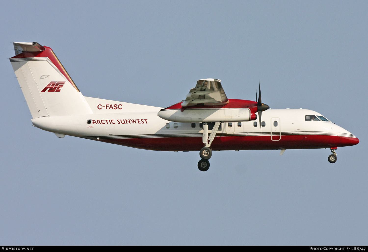 Aircraft Photo of C-FASC | De Havilland Canada DHC-8-102 Dash 8 | Arctic Sunwest Charters - ASC | AirHistory.net #272436