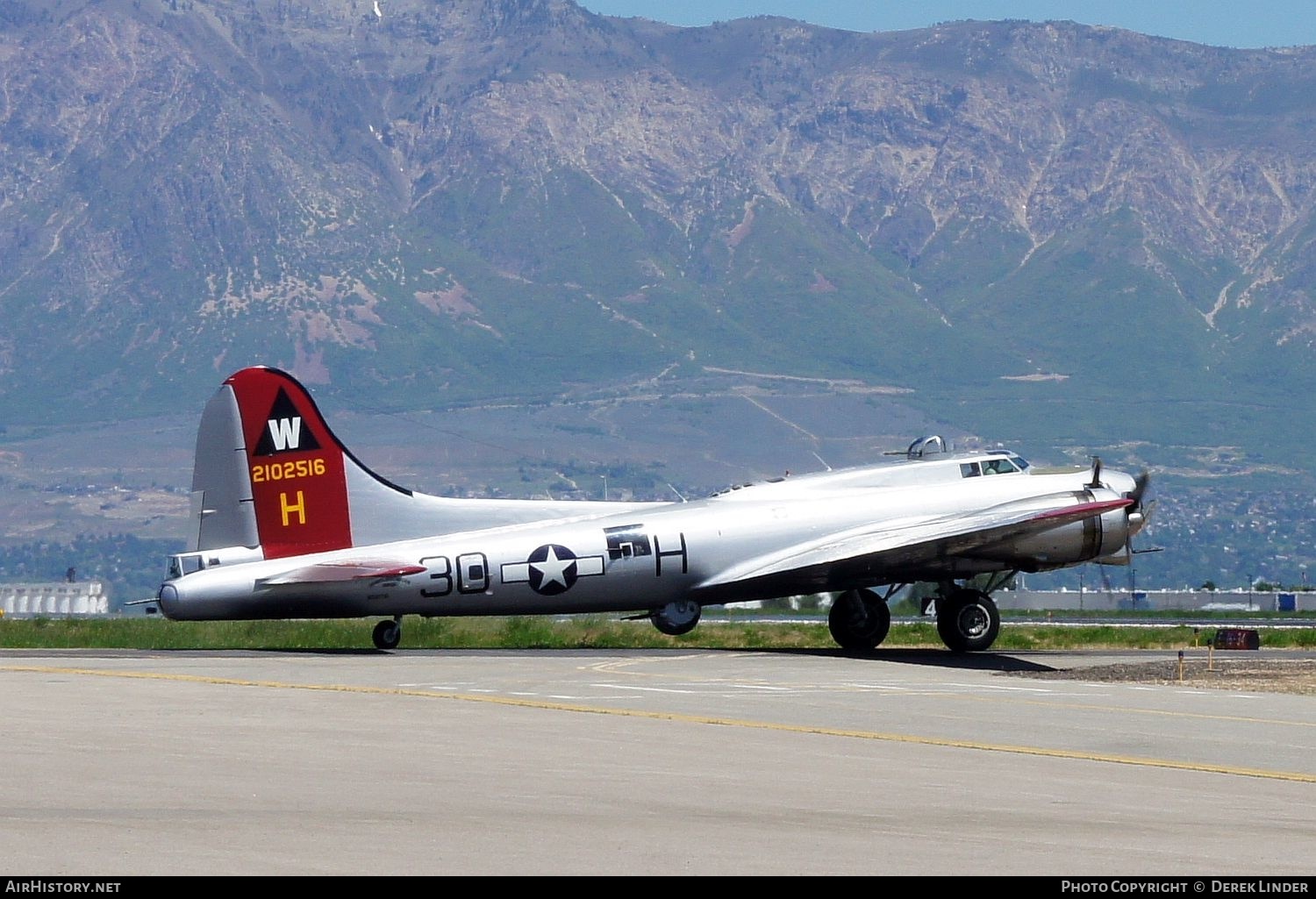 Aircraft Photo of N5017N / 2102516 | Boeing B-17G Flying Fortress | USA - Air Force | AirHistory.net #272482