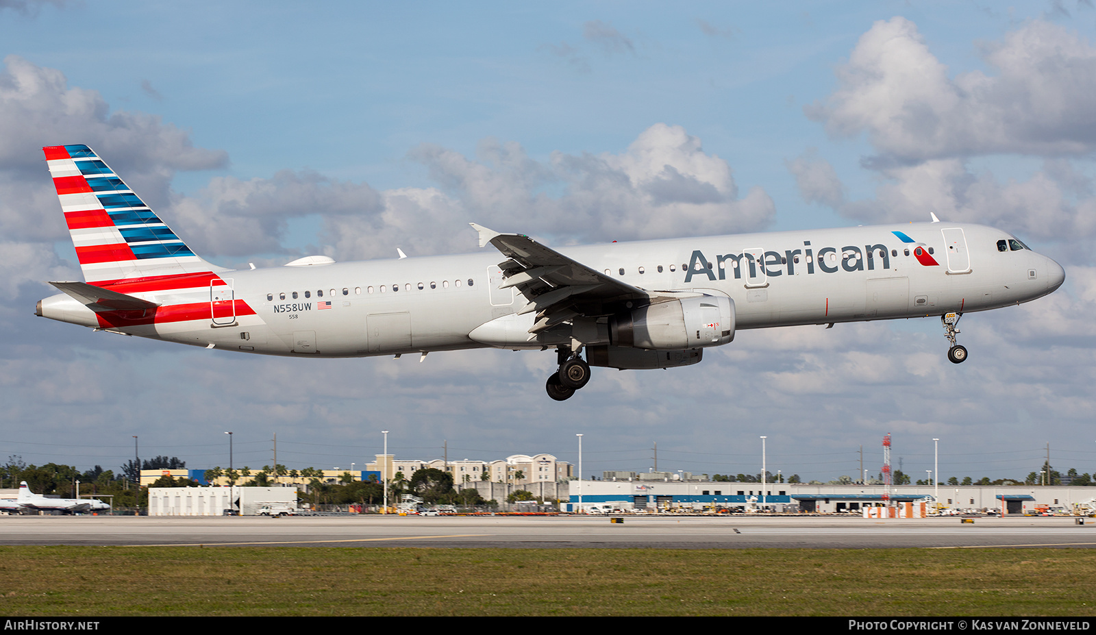 Aircraft Photo of N558UW | Airbus A321-231 | AirHistory.net #272488