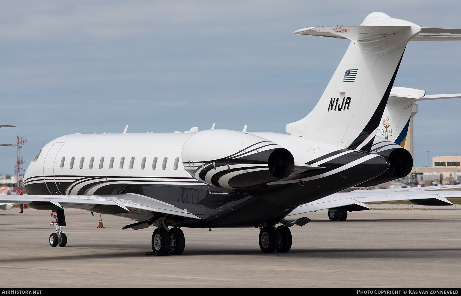 Aircraft Photo of N1JR | Bombardier Global 6000 (BD-700-1A10) | AirHistory.net #272489