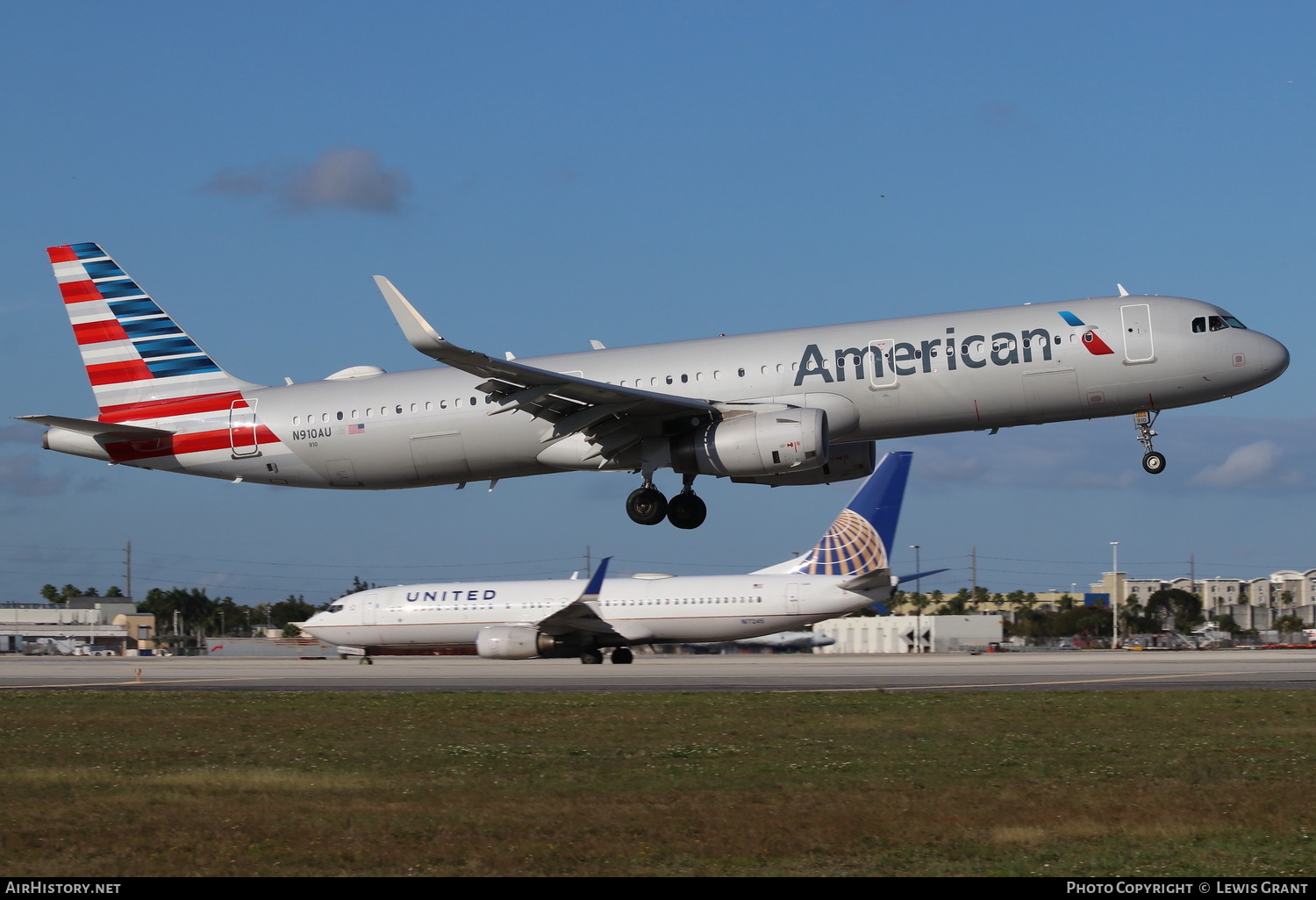 Aircraft Photo of N910AU | Airbus A321-231 | American Airlines | AirHistory.net #272581