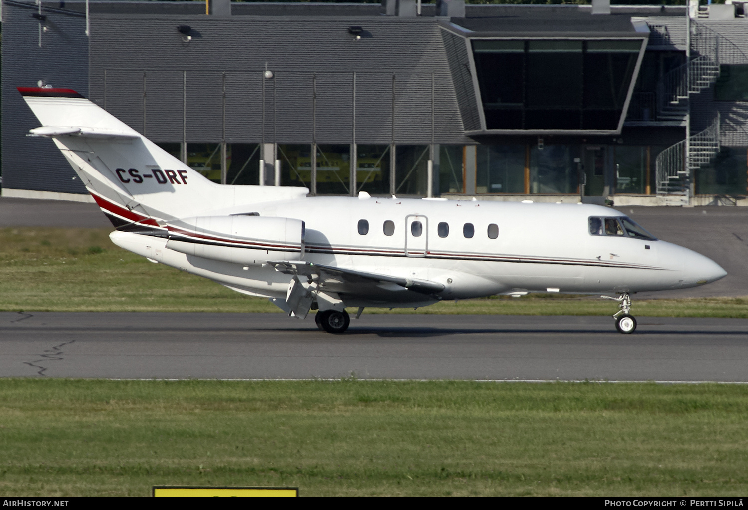 Aircraft Photo of CS-DRF | Raytheon Hawker 800XPi | AirHistory.net #272642