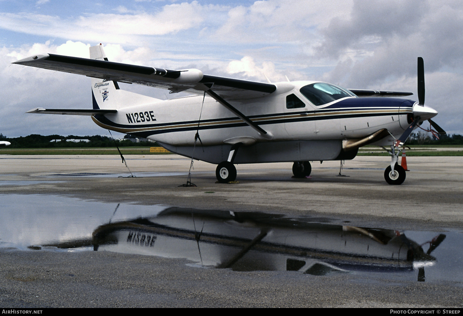 Aircraft Photo of N1293E | Cessna 208B Super Cargomaster | AirHistory.net #272677