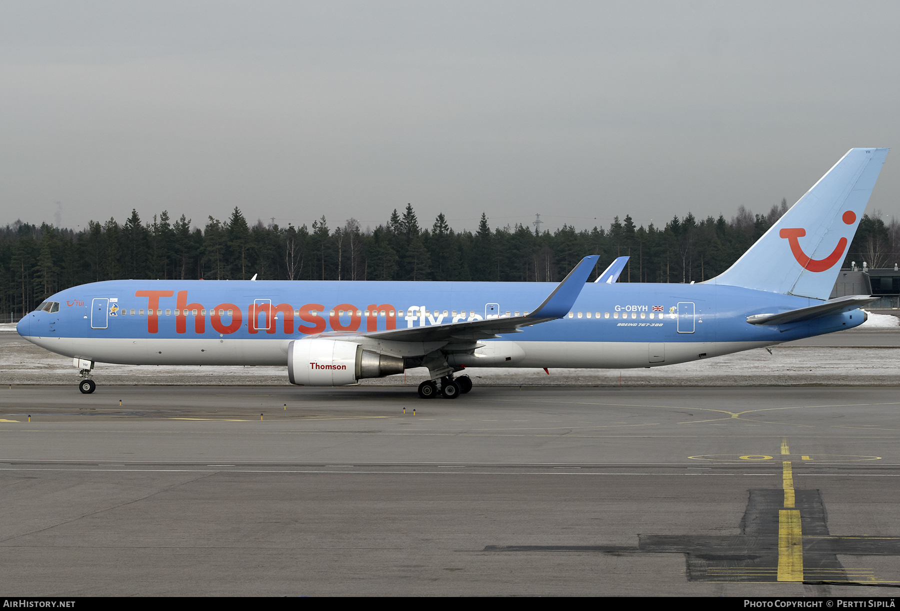 Aircraft Photo of G-OBYH | Boeing 767-304/ER | Thomsonfly | AirHistory.net #272940