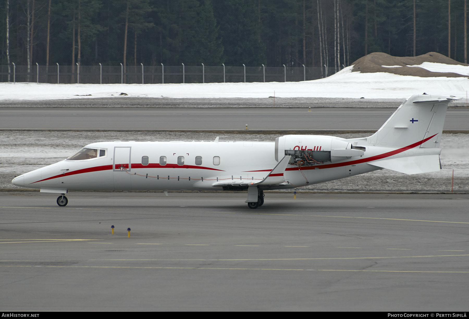 Aircraft Photo of OH-III | Learjet 60 | AirHistory.net #272946