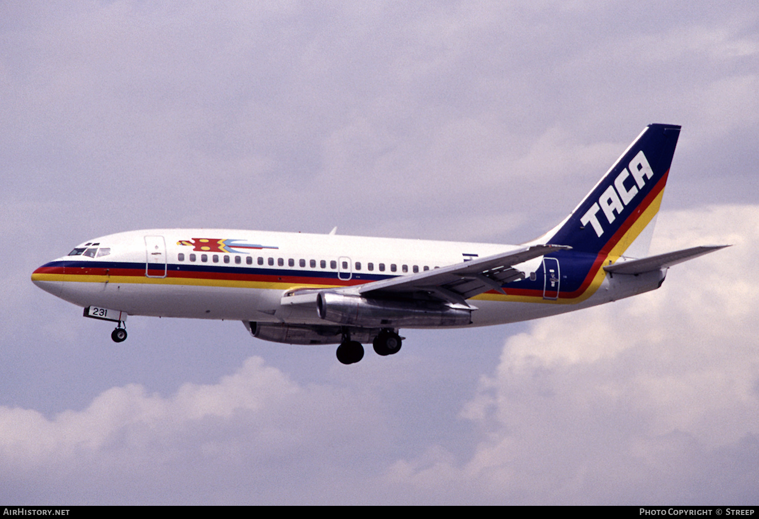 Aircraft Photo of N231TA | Boeing 737-2K5/Adv | TACA - Transportes Aéreos Centro Americanos | AirHistory.net #272971