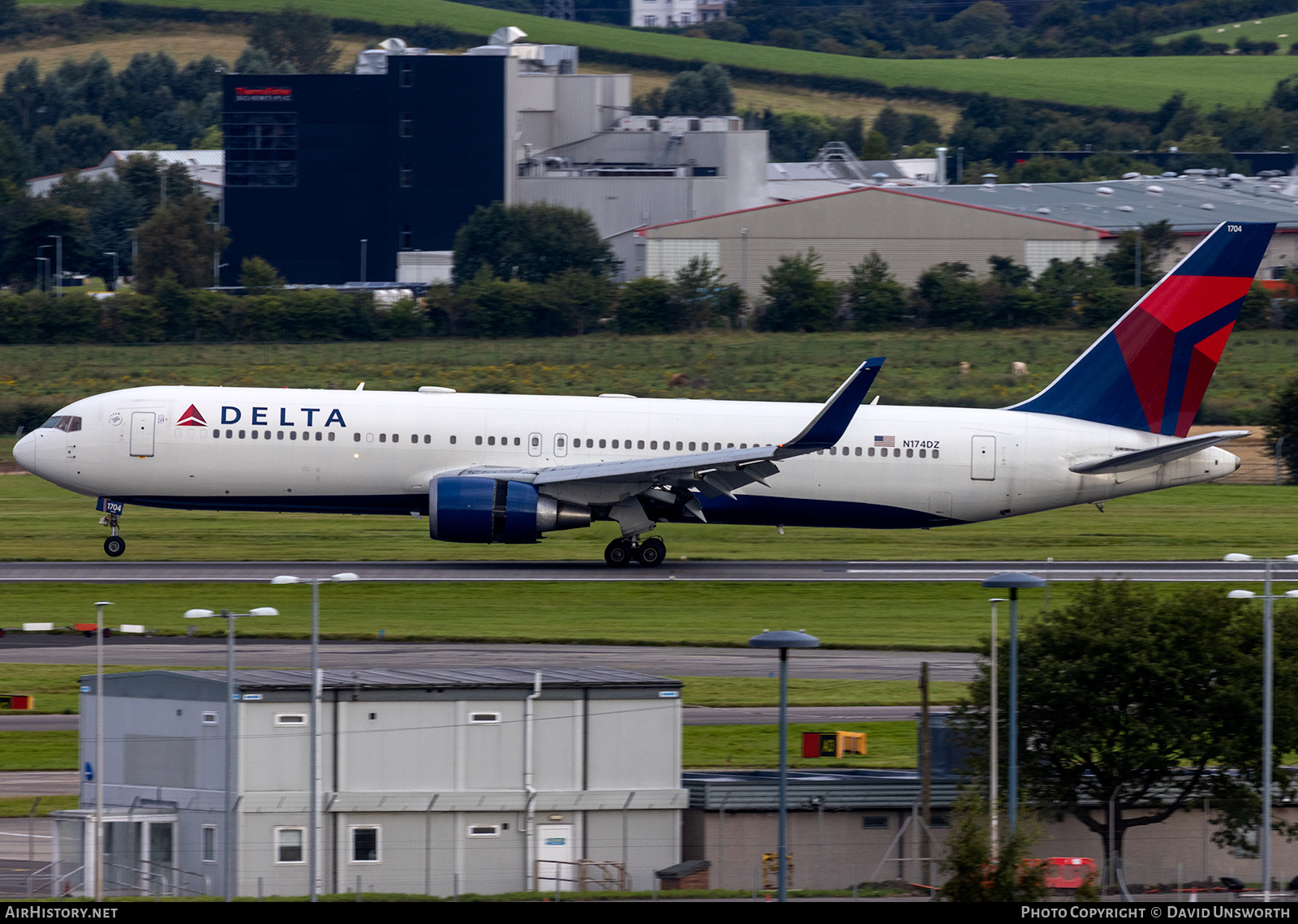 Aircraft Photo of N174DZ | Boeing 767-332/ER | Delta Air Lines | AirHistory.net #273089