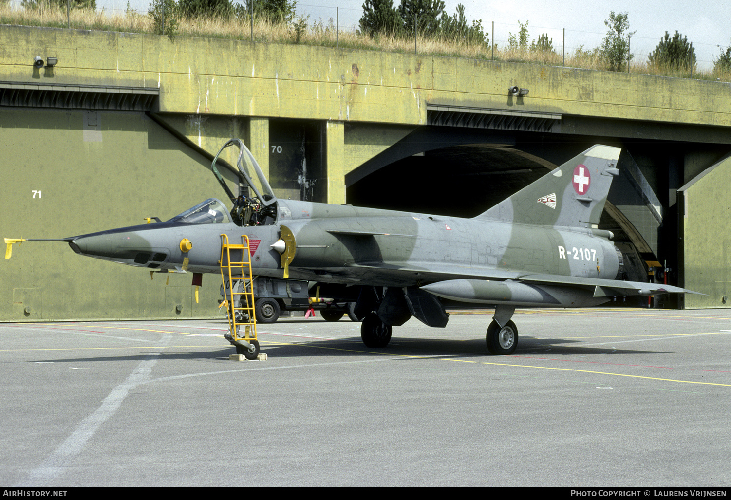 Aircraft Photo of R-2107 | Dassault Mirage IIIRS | Switzerland - Air Force | AirHistory.net #273125