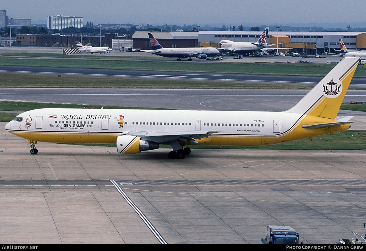 Aircraft Photo of V8-RBL | Boeing 767-33A/ER | Royal Brunei Airlines | AirHistory.net #273144