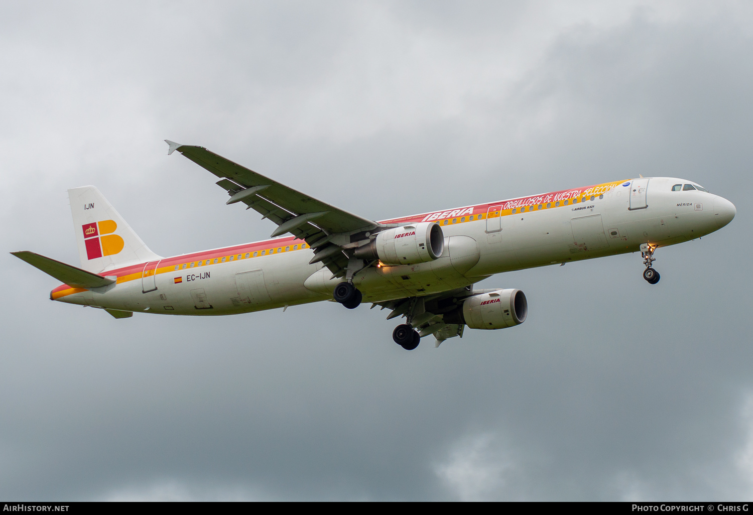 Aircraft Photo of EC-IJN | Airbus A321-212 | Iberia | AirHistory.net #273208