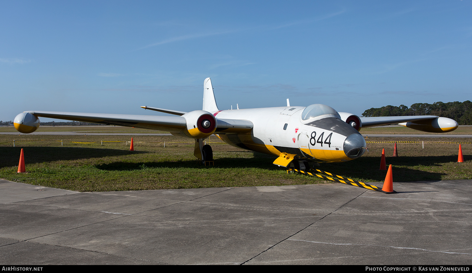 Aircraft Photo of N77844 / WJ574 | English Electric Canberra TT18 | UK - Navy | AirHistory.net #273243