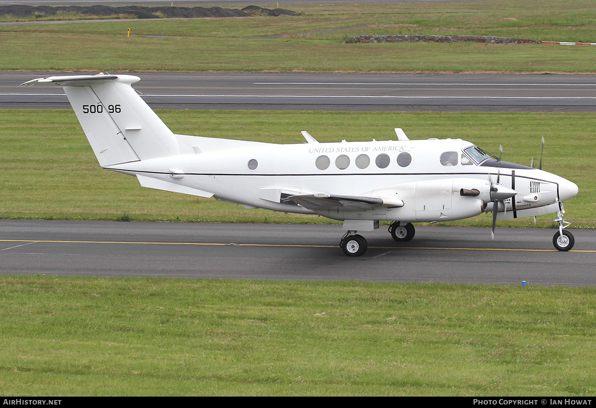 Aircraft Photo of 95-0096 / 50096 | Beech C-12R Huron (B200C) | USA - Army | AirHistory.net #273404