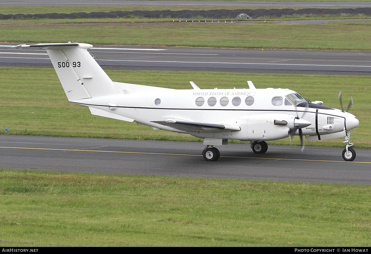 Aircraft Photo of 95-0093 / 50093 | Beech C-12R Huron (B200C) | USA - Army | AirHistory.net #273407