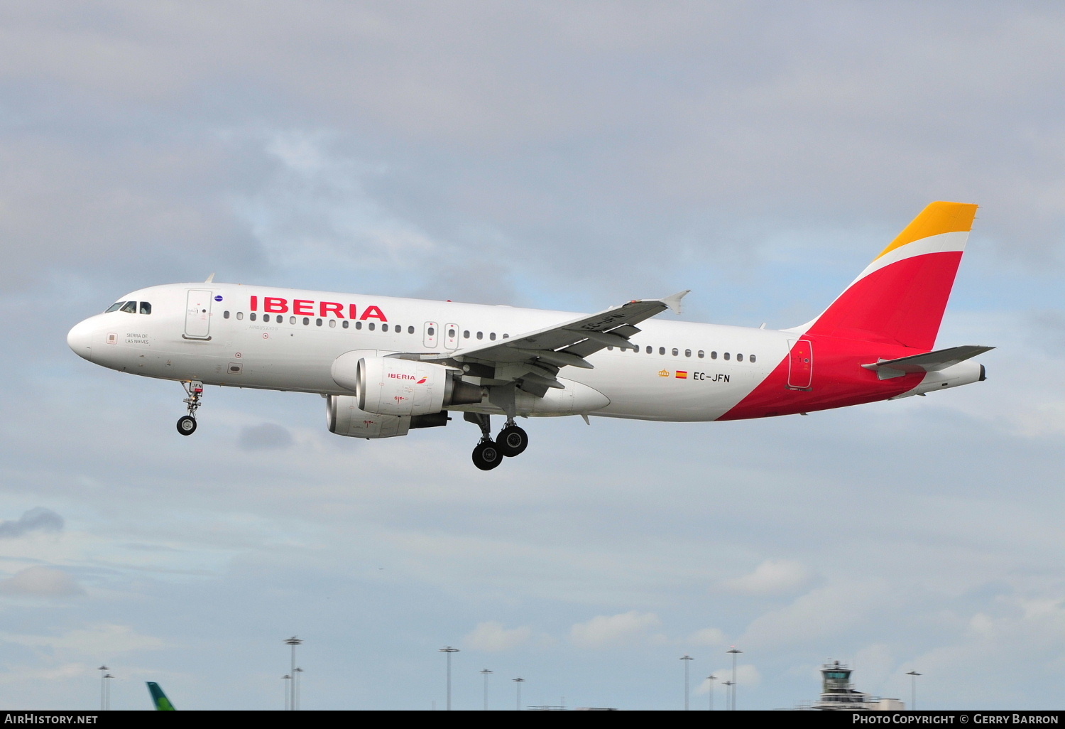 Aircraft Photo of EC-JFN | Airbus A320-214 | Iberia | AirHistory.net #273516
