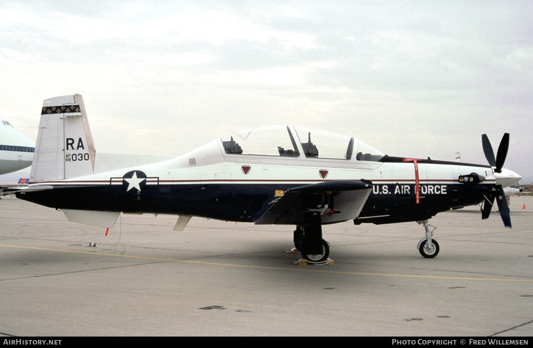 Aircraft Photo of 98-3030 / 98-030 | Hawker Beechcraft T-6A Texan II | USA - Air Force | AirHistory.net #273553