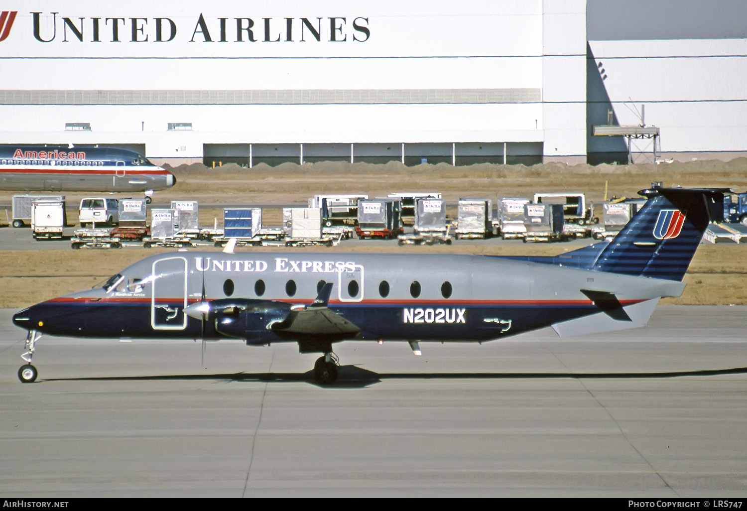 Aircraft Photo of N202UX | Beech 1900D | United Express | AirHistory.net #273631
