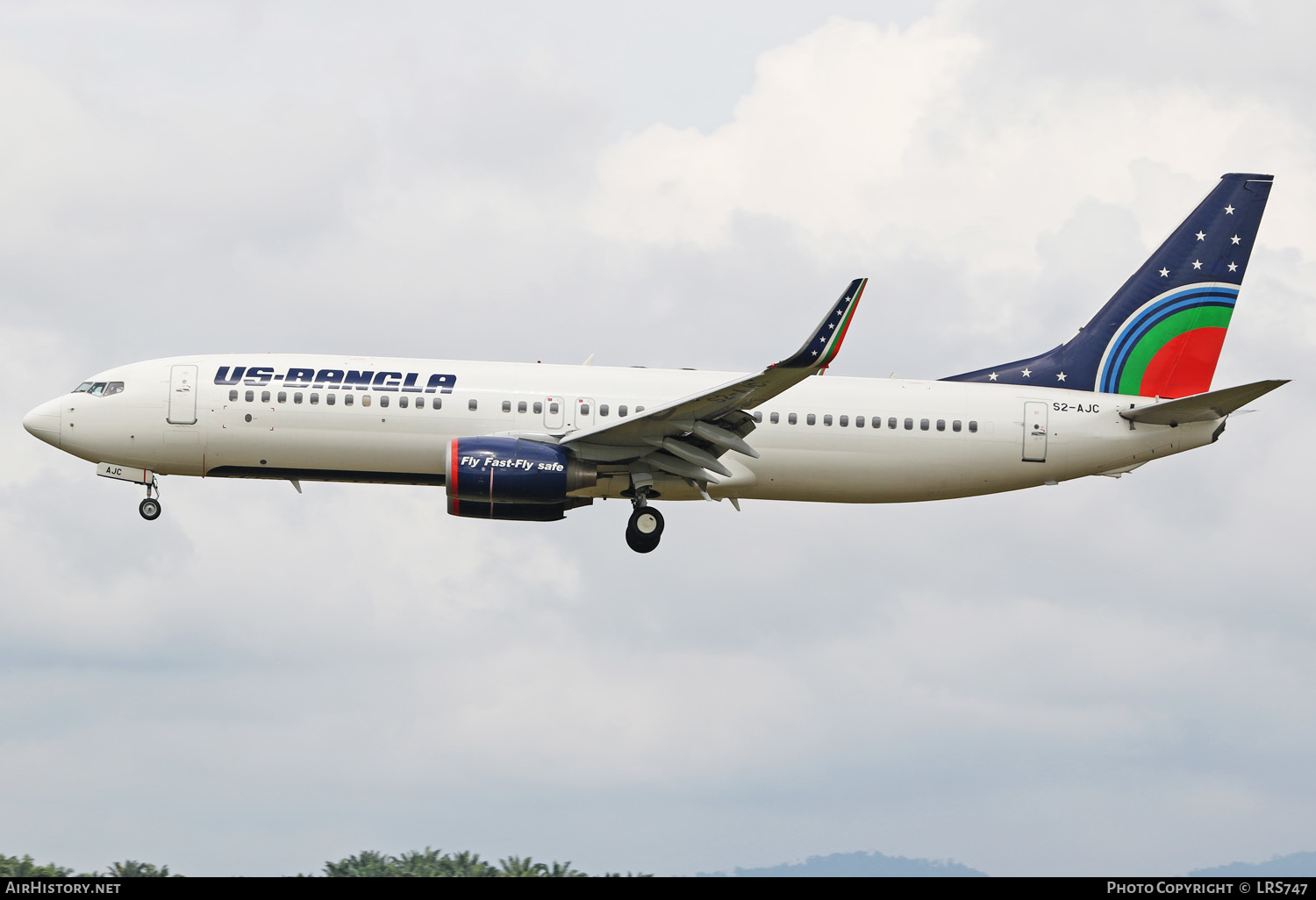 Aircraft Photo of S2-AJC | Boeing 737-8Q8 | US - Bangla Airlines | AirHistory.net #273640