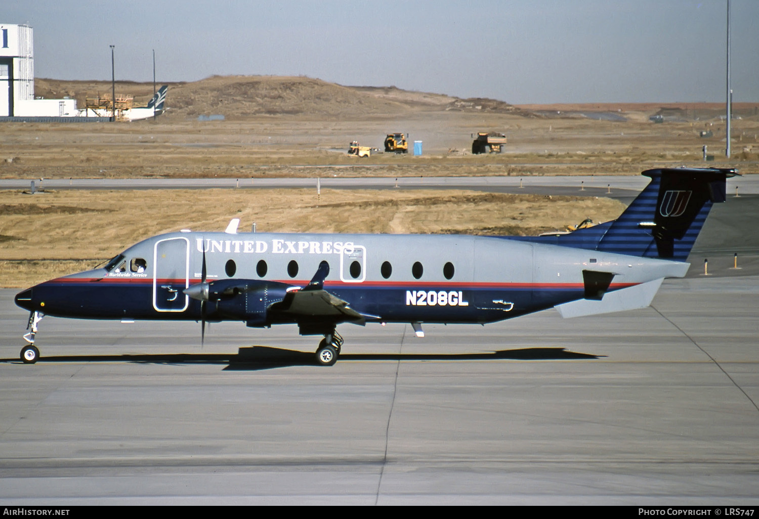 Aircraft Photo of N208GL | Beech 1900D | United Express | AirHistory.net #273785