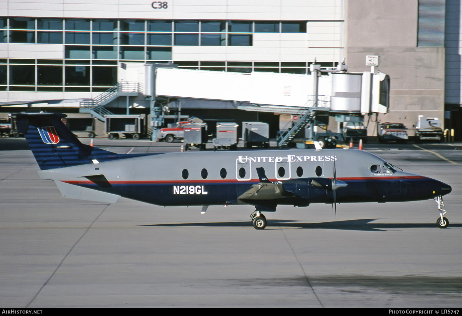 Aircraft Photo of N219GL | Raytheon 1900D | United Express | AirHistory.net #273809