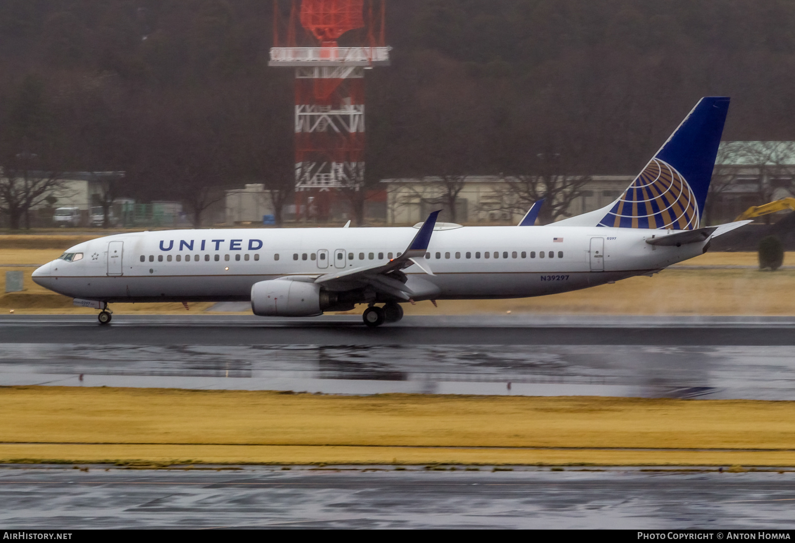 Aircraft Photo of N39297 | Boeing 737-824 | United Airlines | AirHistory.net #273831
