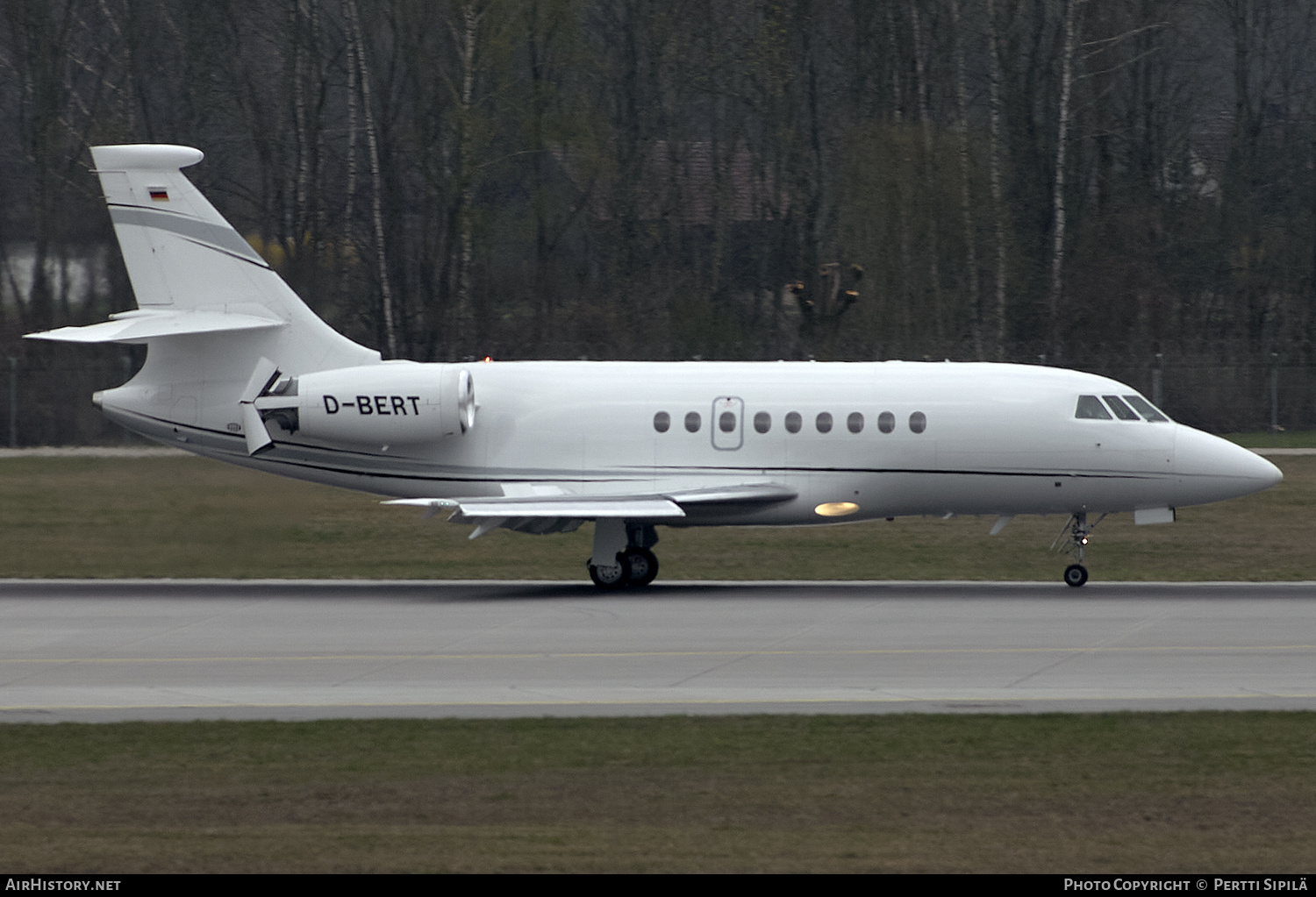 Aircraft Photo of D-BERT | Dassault Falcon 2000EX | AirHistory.net #273895