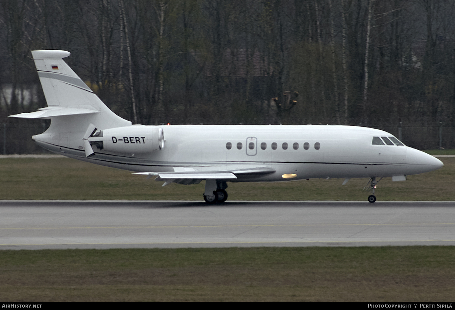 Aircraft Photo of D-BERT | Dassault Falcon 2000EX | AirHistory.net #273895