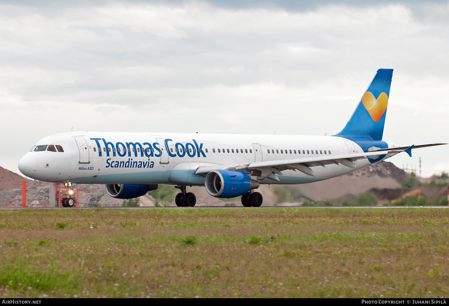 Aircraft Photo of OY-VKD | Airbus A321-211 | Thomas Cook Airlines Scandinavia | AirHistory.net #274045