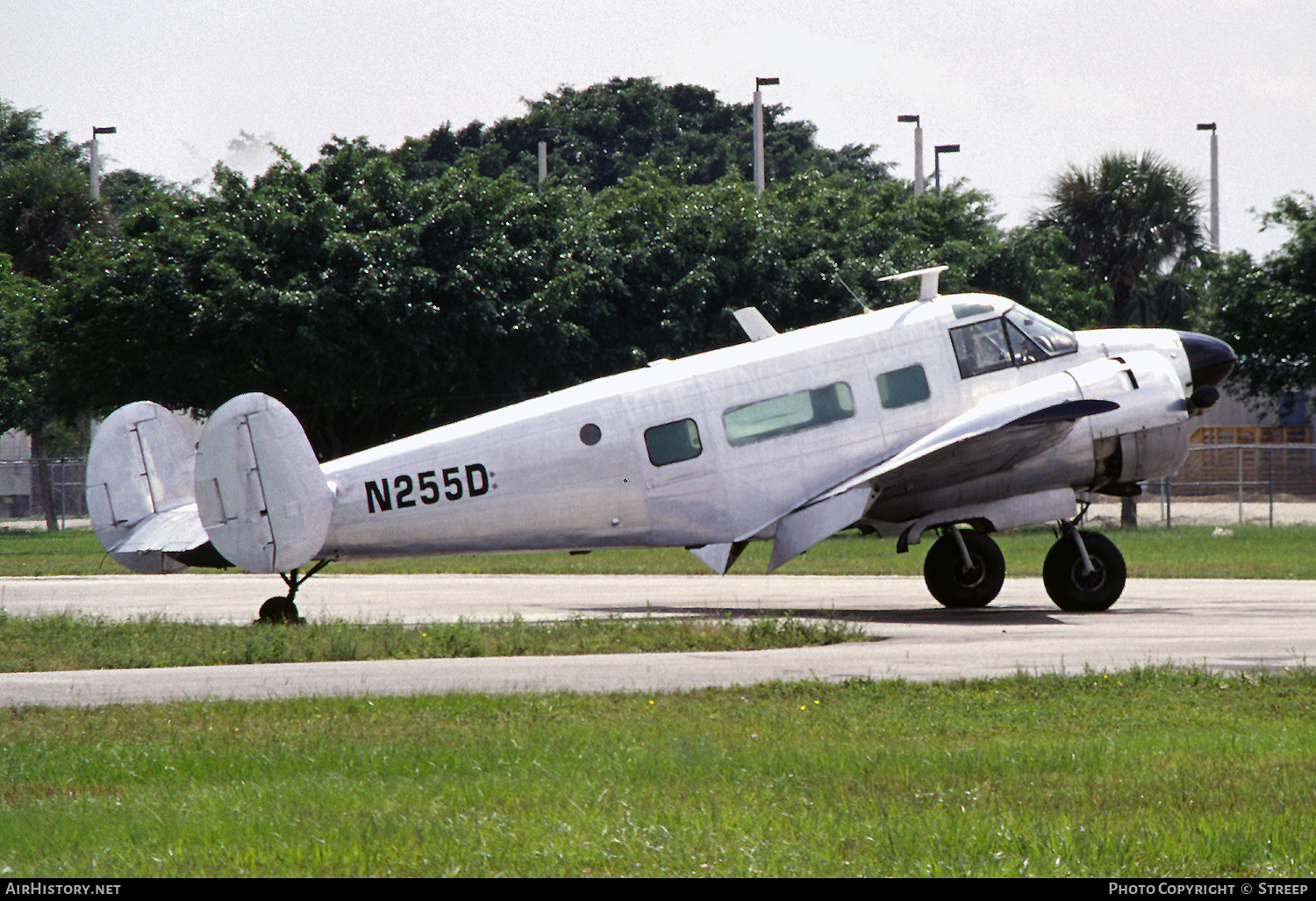 Aircraft Photo of N255D | Beech E18S | AirHistory.net #274059