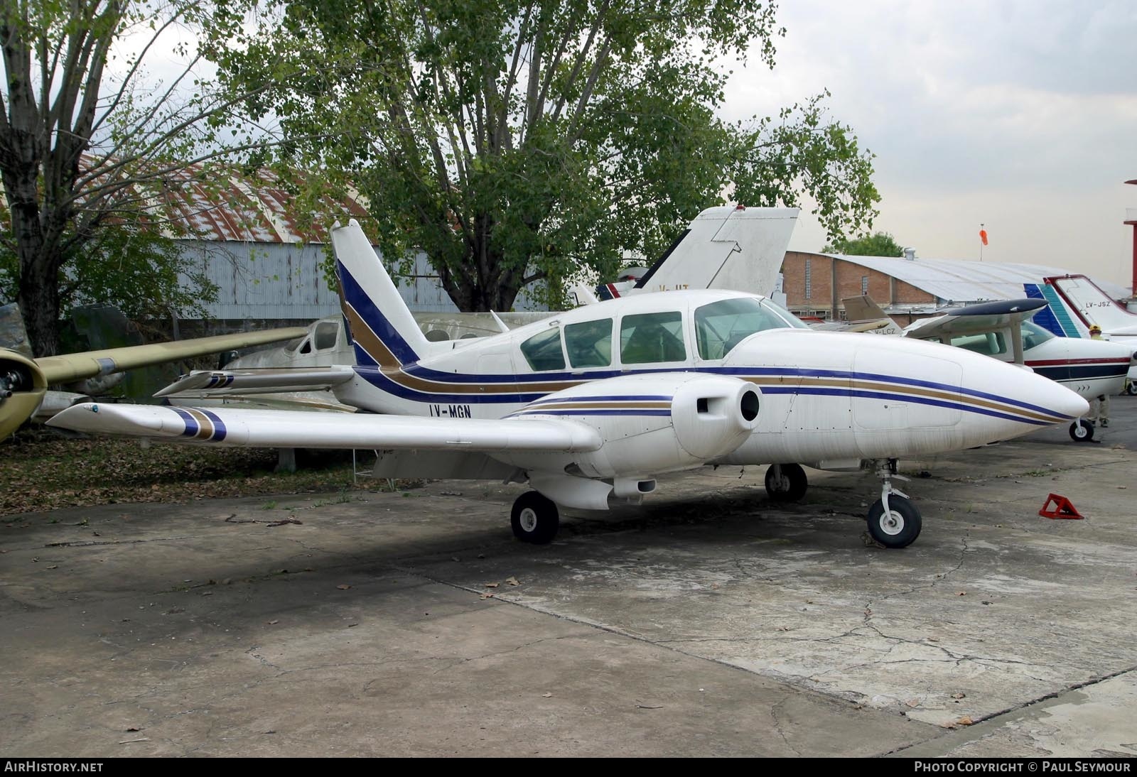 Aircraft Photo of LV-MGN | Chincul PA-A-23-250 Aztec F | AirHistory.net #274159