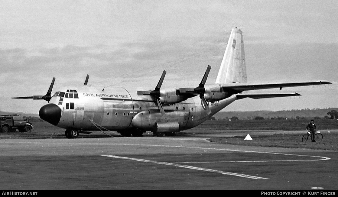 Aircraft Photo of A97-215 | Lockheed C-130A Hercules (L-182) | Australia - Air Force | AirHistory.net #274160
