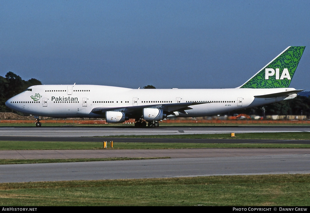 Aircraft Photo of AP-BFX | Boeing 747-367 | Pakistan International Airlines - PIA | AirHistory.net #274500