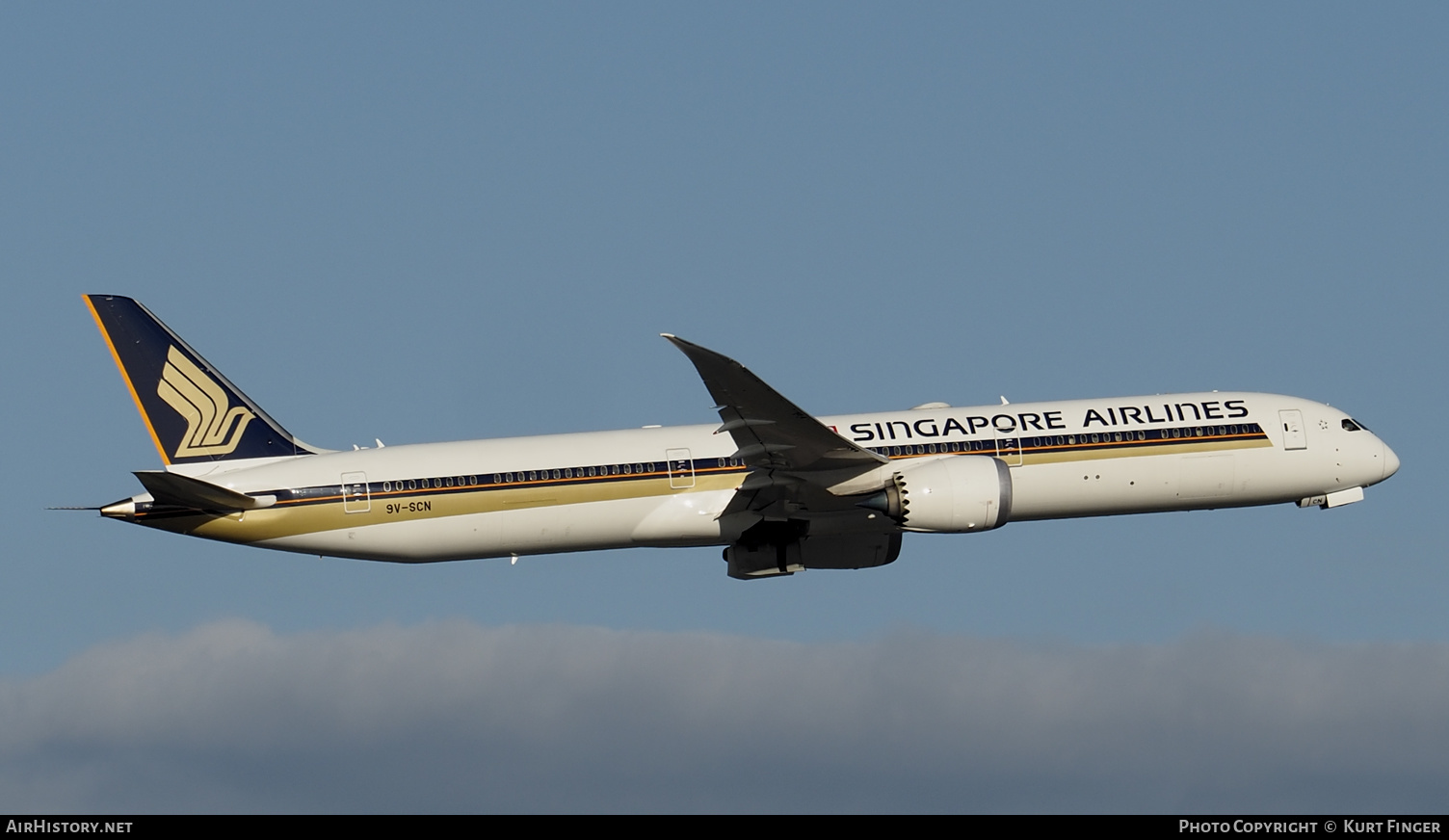 Aircraft Photo of 9V-SCN | Boeing 787-10 Dreamliner | Singapore Airlines | AirHistory.net #274667