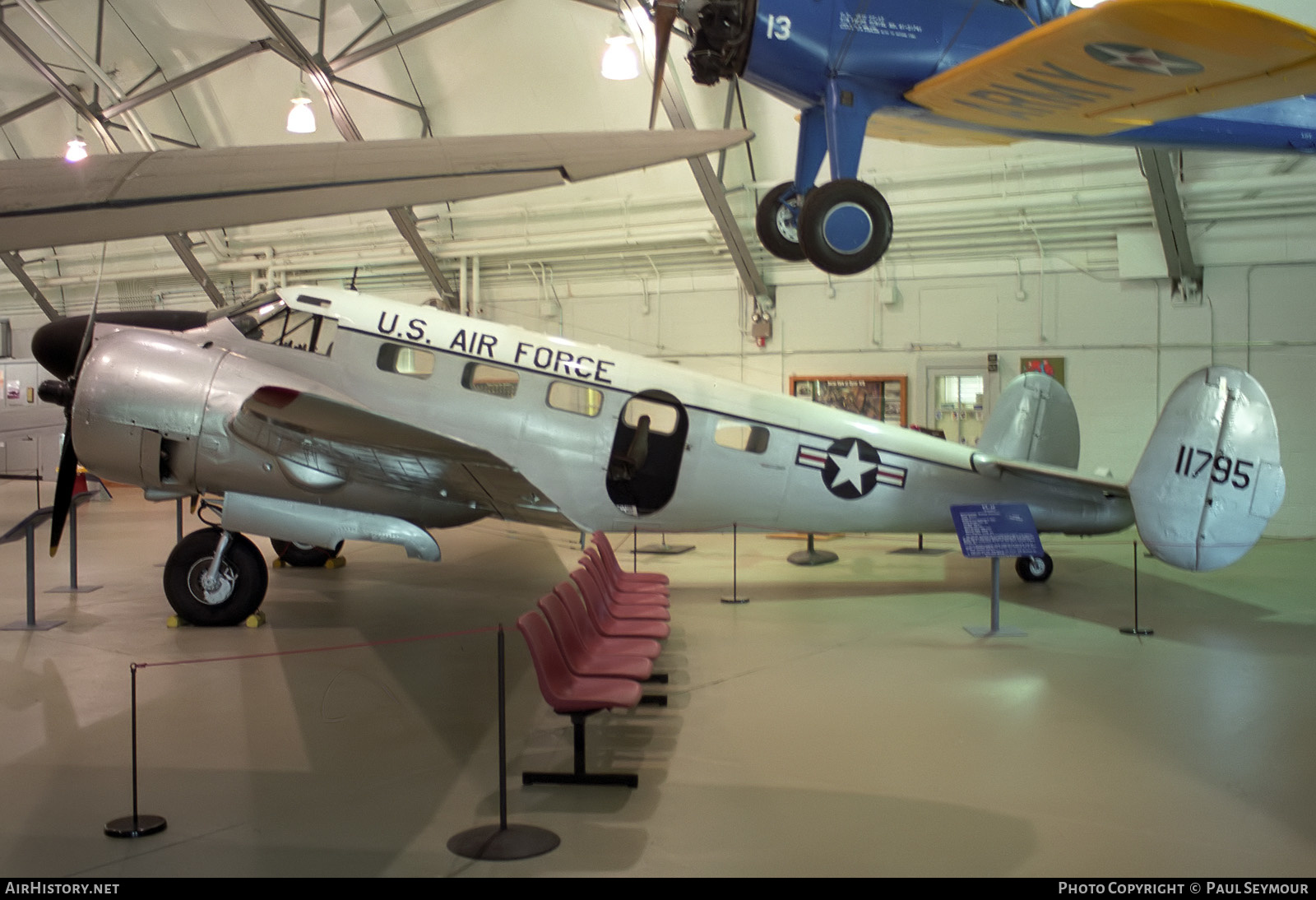 Aircraft Photo of 51-11795 / 11795 | Beech C-45G Expeditor | USA - Air Force | AirHistory.net #274689