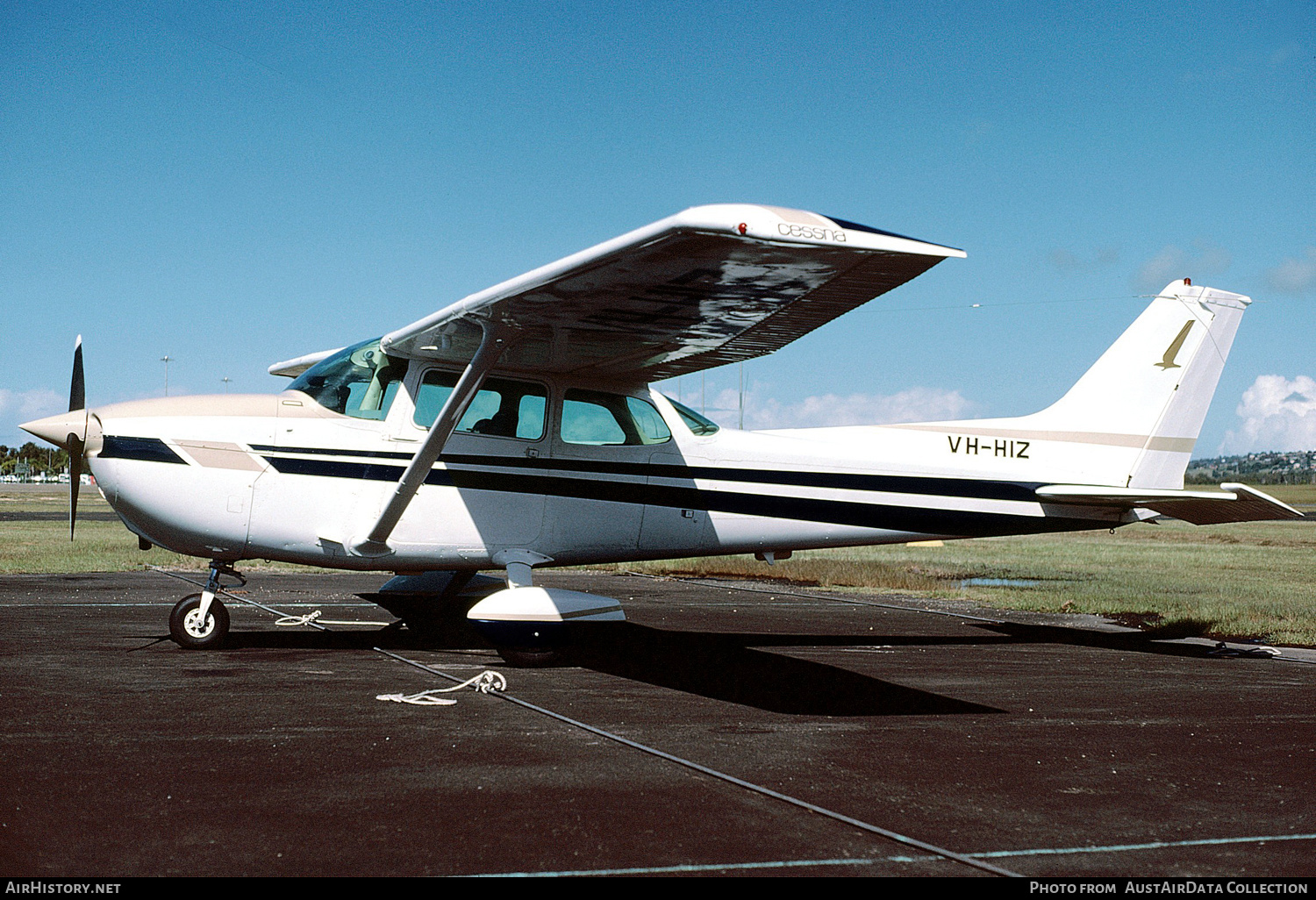 Aircraft Photo of VH-HIZ | Cessna 172N Skyhawk | AirHistory.net #274774